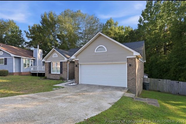 5923 Lively Court, Fayetteville, NC 28306