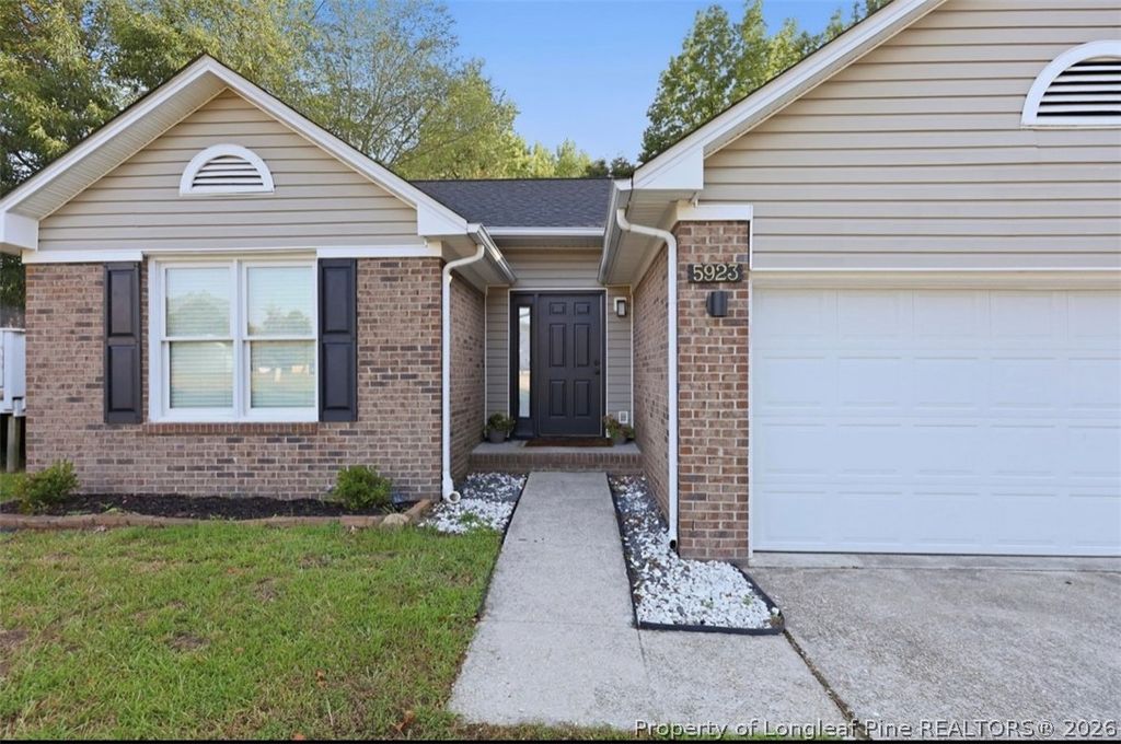 5923 Lively Court, Fayetteville, NC 28306 — photo 2