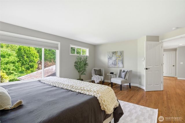 24923 NE 3rd Place, Sammamish, WA 98074