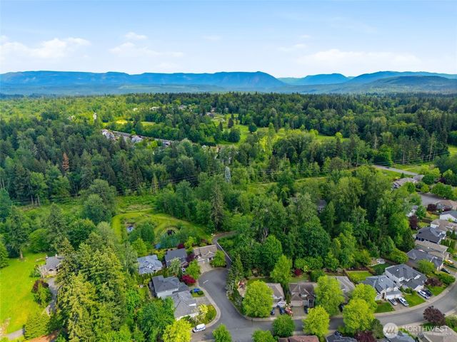 24923 NE 3rd Place, Sammamish, WA 98074