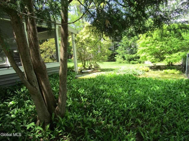 161 Willow Lane, Schenectady, NY 12302