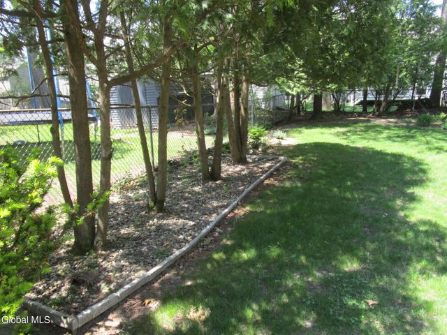 161 Willow Lane, Schenectady, NY 12302