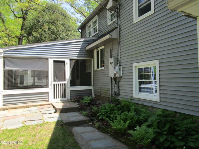 161 Willow Lane, Schenectady, NY 12302