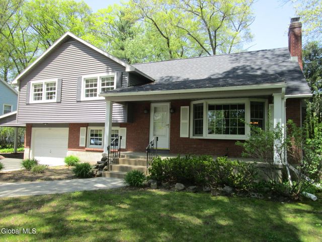 161 Willow Lane, Schenectady, NY 12302