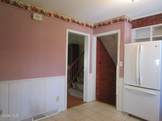 161 Willow Lane, Schenectady, NY 12302