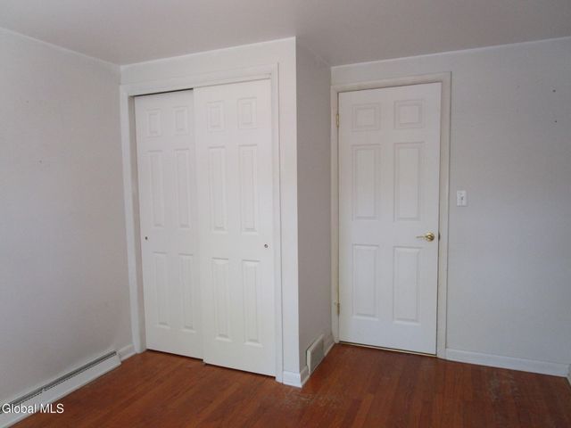 161 Willow Lane, Schenectady, NY 12302