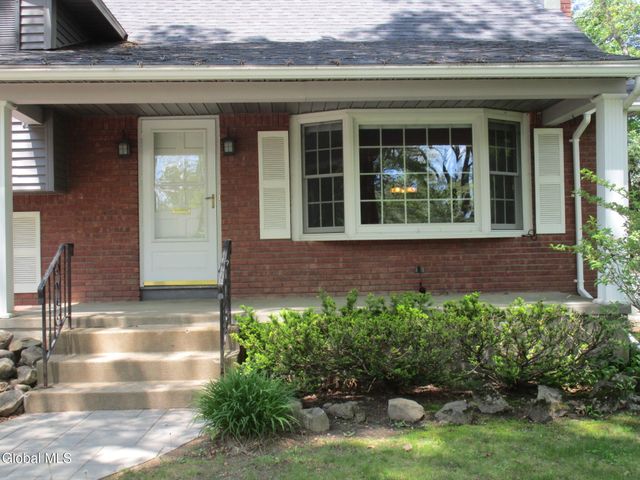 161 Willow Lane, Schenectady, NY 12302