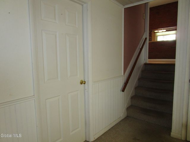 161 Willow Lane, Schenectady, NY 12302