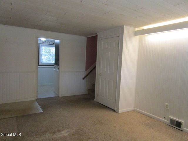 161 Willow Lane, Schenectady, NY 12302