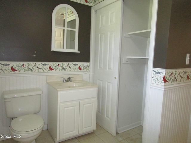 161 Willow Lane, Schenectady, NY 12302