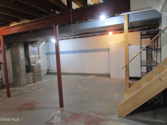 161 Willow Lane, Schenectady, NY 12302
