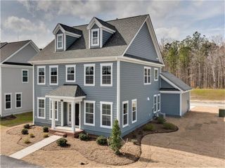 2208 Captiva LN, Chesapeake, VA 23321