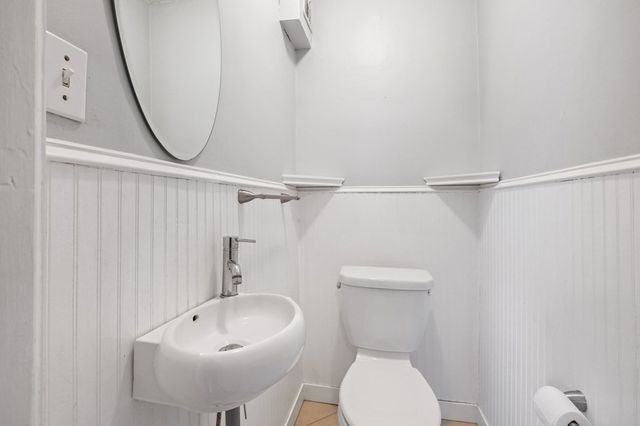 1304 Boylston St 1, Newton, MA 02464