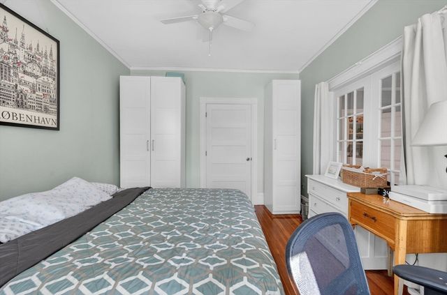 17 Park Vale 4, Brookline, MA 02446