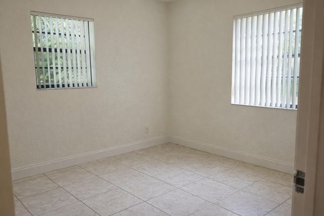 13835 N 49th St Street N, The Acreage, FL 33411