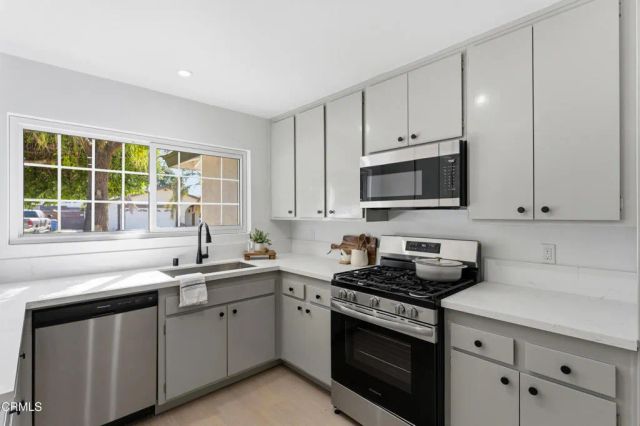 354 Tirre Court, Santa Paula, CA 93060