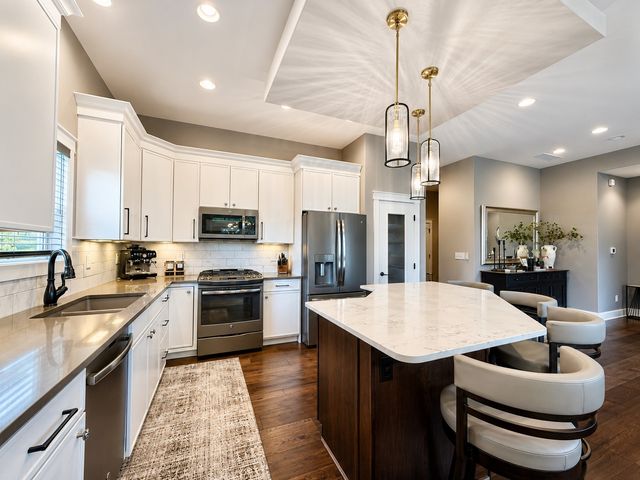 9125 Abram Drive, West Des Moines, IA 50266