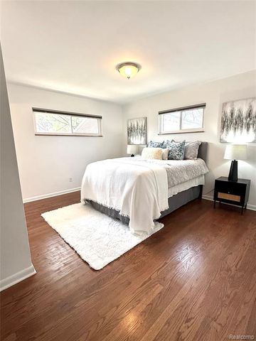 16115 Reedmere Avenue, Franklin, MI 48025