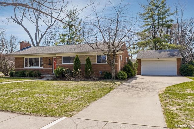 16115 Reedmere Avenue, Franklin, MI 48025