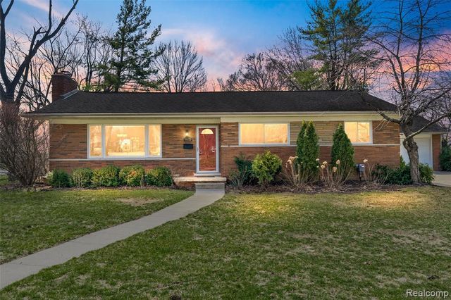 16115 Reedmere Avenue, Franklin, MI 48025