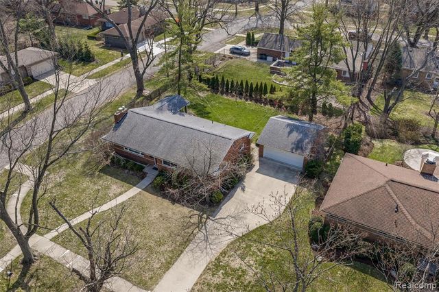 16115 Reedmere Avenue, Franklin, MI 48025