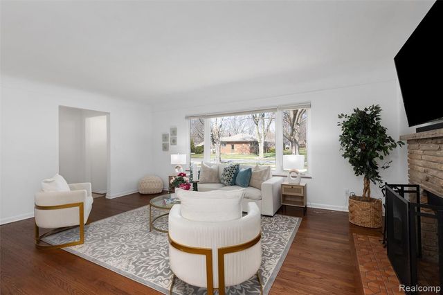 16115 Reedmere Avenue, Franklin, MI 48025