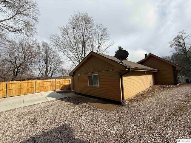 124 Hunter Avenue, Council Bluffs, IA 51503
