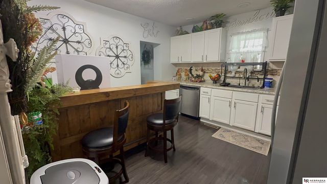 124 Hunter Avenue, Council Bluffs, IA 51503