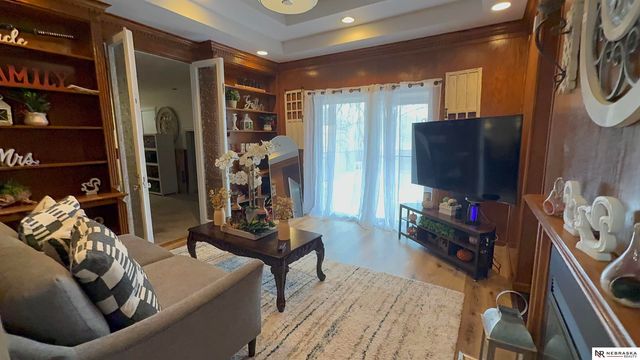 124 Hunter Avenue, Council Bluffs, IA 51503