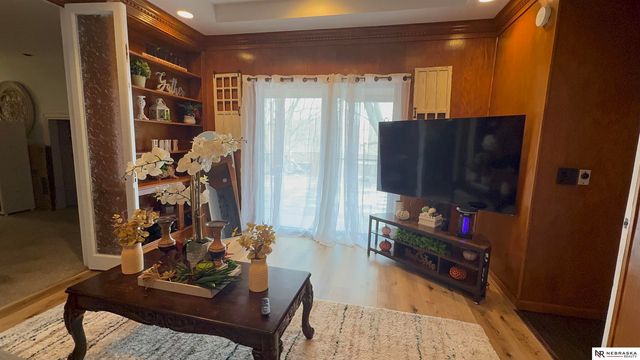 124 Hunter Avenue, Council Bluffs, IA 51503