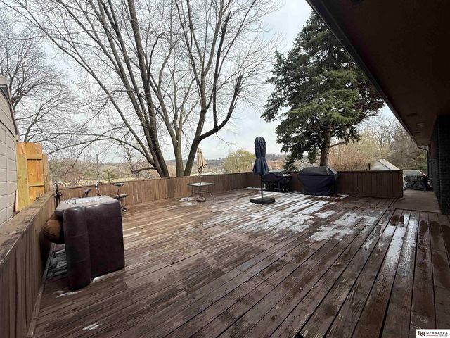 124 Hunter Avenue, Council Bluffs, IA 51503