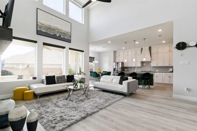 745 Lemmon Lane, Forney, TX 75126