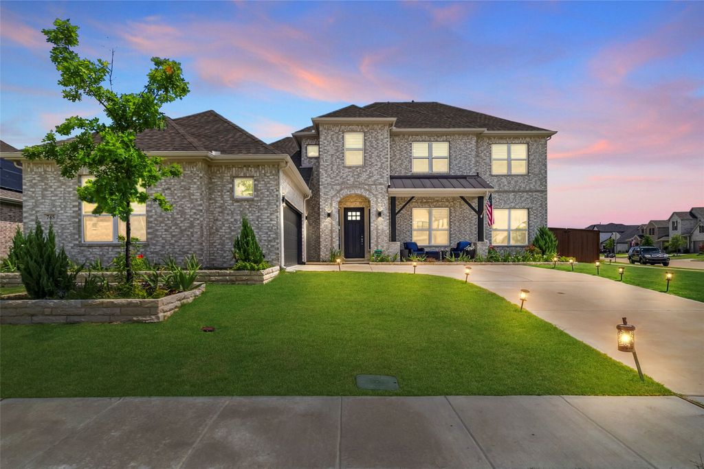 745 Lemmon Lane, Forney, TX 75126