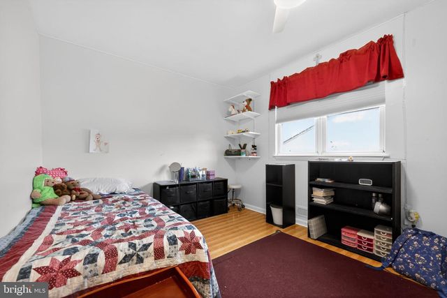 13 PEBBLE LN, Cherry Hill, NJ 08002