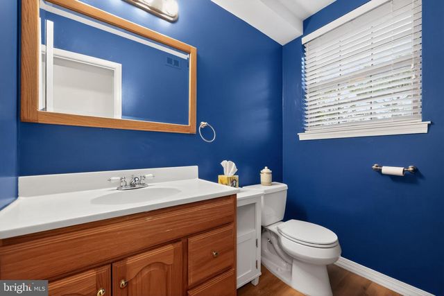 13 PEBBLE LN, Cherry Hill, NJ 08002