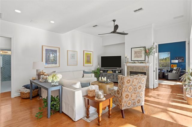 5611 E LONGBOAT BOULEVARD, Tampa, FL 33615