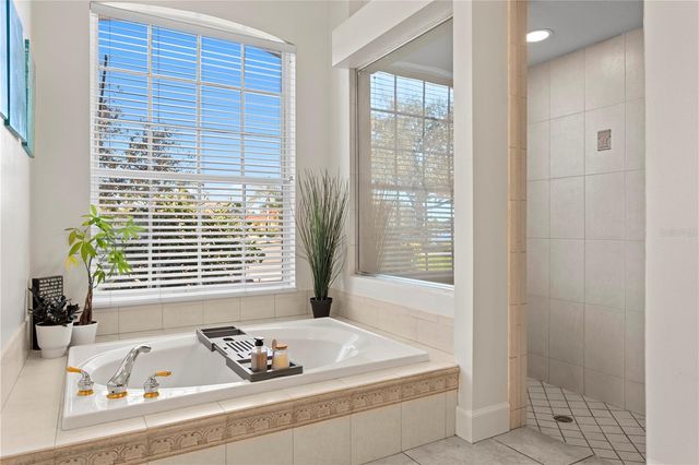 5611 E LONGBOAT BOULEVARD, Tampa, FL 33615