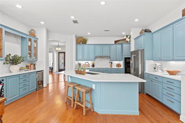 5611 E LONGBOAT BOULEVARD, Tampa, FL 33615