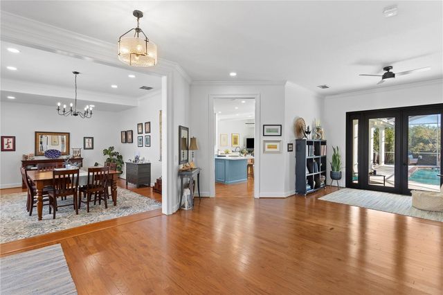 5611 E LONGBOAT BOULEVARD, Tampa, FL 33615