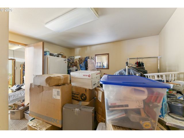 1309 Hawthorne Ave, Reedsport, OR 97467