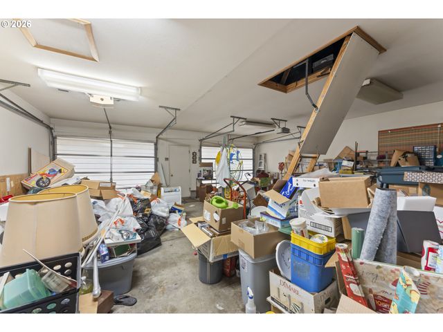 1309 Hawthorne Ave, Reedsport, OR 97467