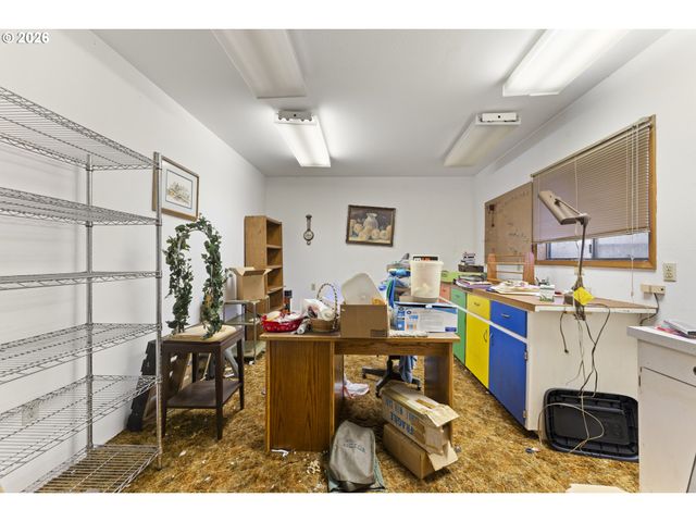 1309 Hawthorne Ave, Reedsport, OR 97467