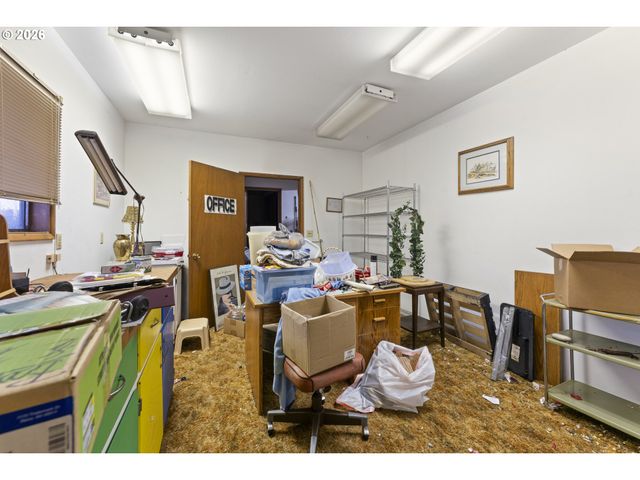 1309 Hawthorne Ave, Reedsport, OR 97467