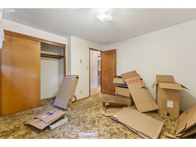 1309 Hawthorne Ave, Reedsport, OR 97467