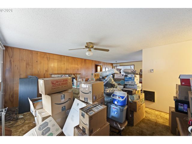 1309 Hawthorne Ave, Reedsport, OR 97467