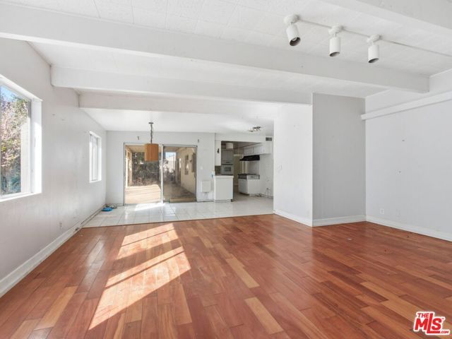 349 Somerset Circle, Thousand Oaks, CA 91360