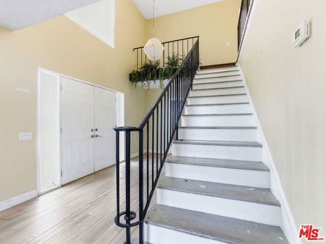 349 Somerset Circle, Thousand Oaks, CA 91360