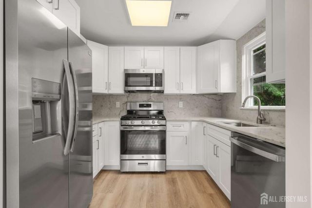 864 Court Street, Woodbridge Proper, NJ 07095