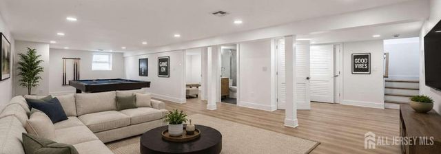 864 Court Street, Woodbridge Proper, NJ 07095