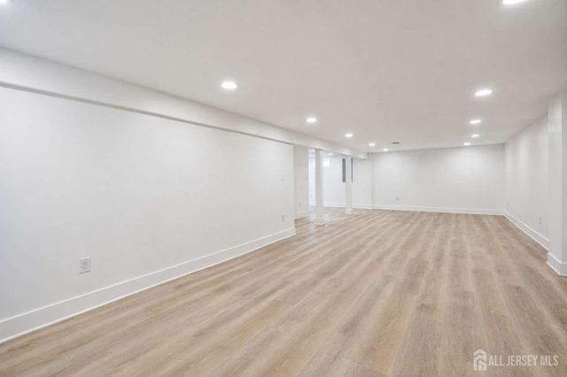 864 Court Street, Woodbridge Proper, NJ 07095